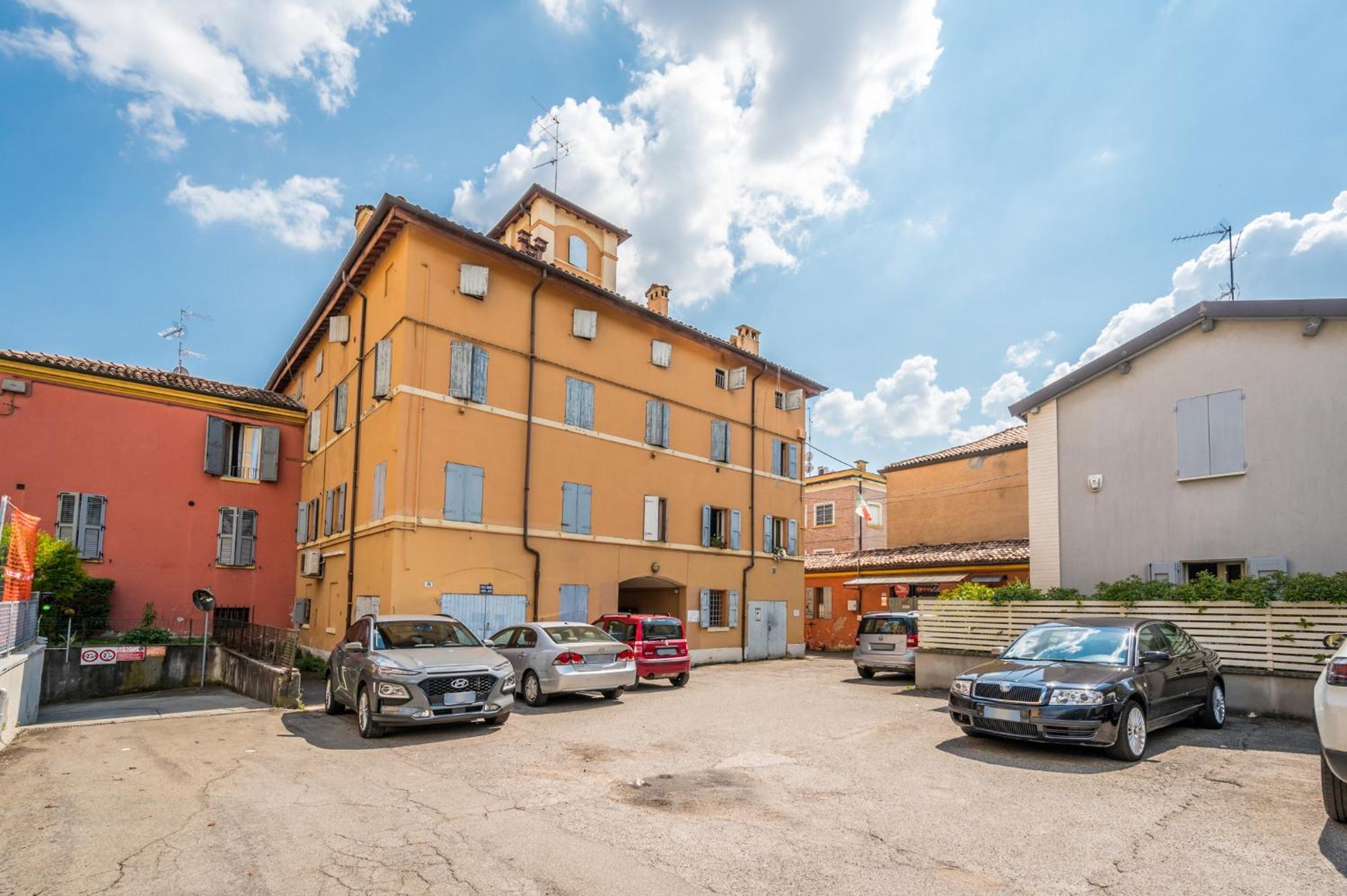 Apartament Modena Al Mulein - 2 Passi Dal Centro Con Parcheggio Zewnętrze zdjęcie
