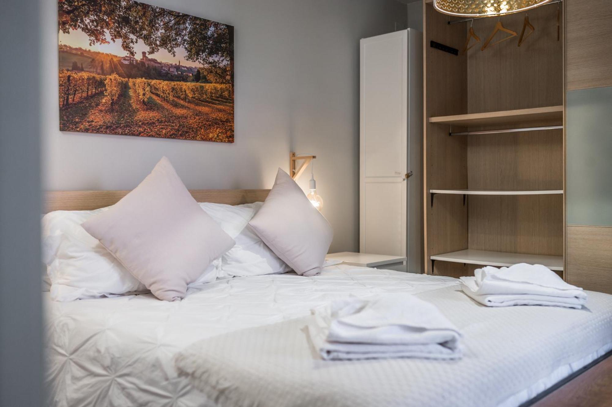 Apartament Modena Al Mulein - 2 Passi Dal Centro Con Parcheggio Zewnętrze zdjęcie